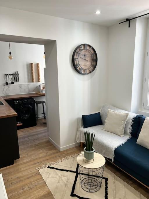 Studio 1 Neuf A 100 M Des Plages Et De La Gare Saint-Raphael  Bagian luar foto
